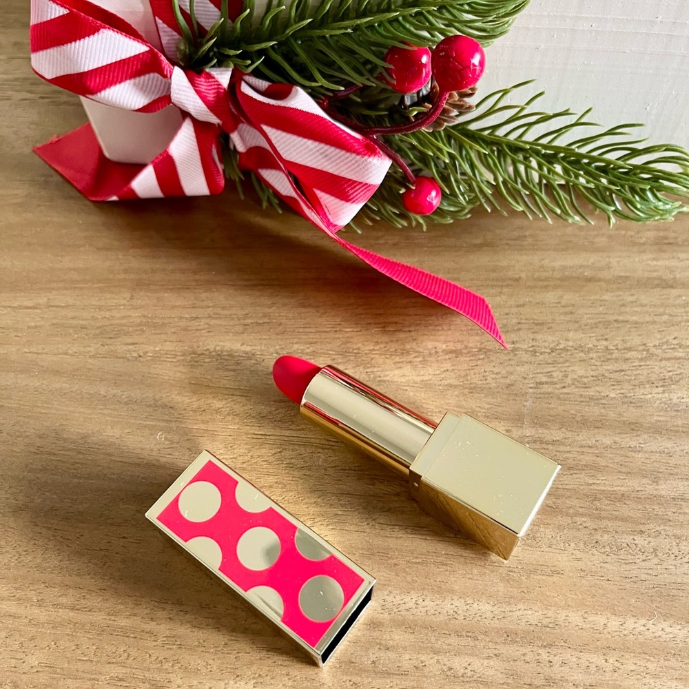 Estee Lauder "Red Ribbon" Limited Edition Lipstick Collector Gold Case